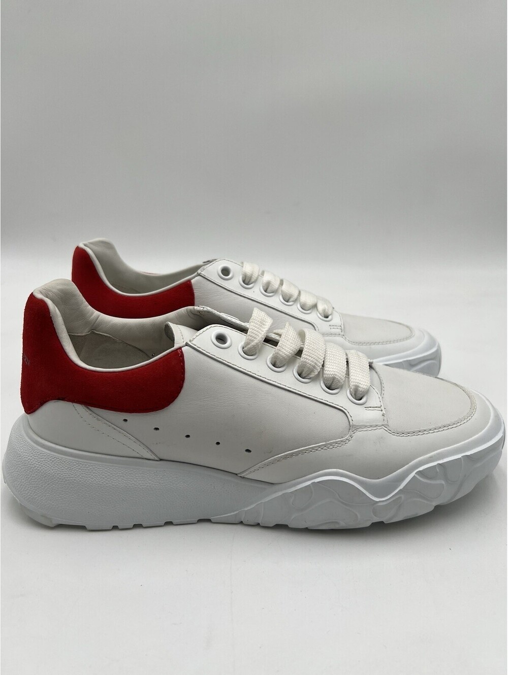 Women’s Alexander McQueen Court Trainer sneakers in white and lust red Size 38.5